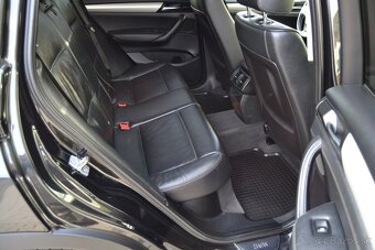 BMW X3 2.0 D X DRIVE, NAVI, FÓLIE, KOŽA, ALU R17, BIXENÓNY - 18