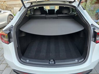 Tesla Model Y Long Range AWD 75kWh 2023 AMD Ryzen - 18