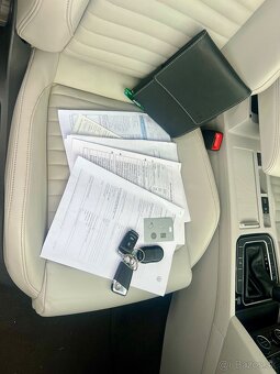 VW Passat Variant 2.0 TDi R-line 4-motion DSG 2019 140kw 4x - 18