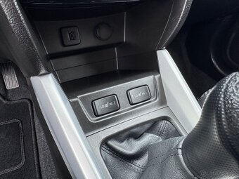 Suzuki Vitara 1.6 benzín 4x4 - 18