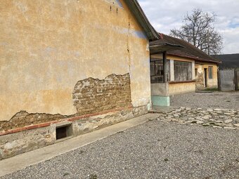 Starší 4 izbový dom v obci ŽIRANY okr. Nitra na predaj - 18