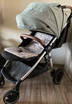 Sportovy kočik Petite&Mars iron green - 18