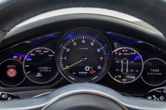Porsche Panamera 4 E-Hybrid 4x4 A/T 343kw - 18