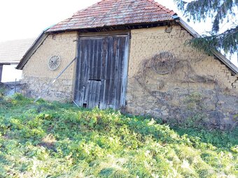 Na predaj dva rodinné domy so stodolou Bátovce,okr.LV - 18