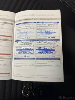 Toyota Yaris 1.5 Hybrid E-CVT - 18