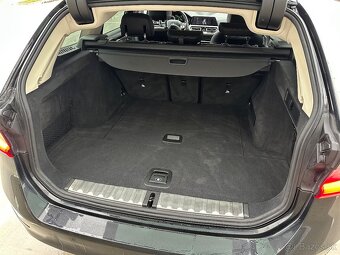 BMW Rad 3 Touring 320d xDrive A/T - 18