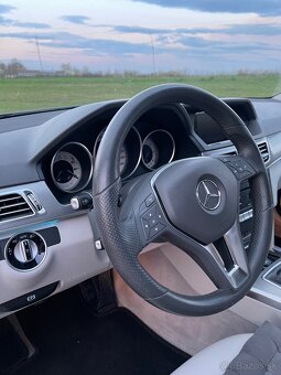Predam Mercedes-Benz E200CDi Bluetec - 18