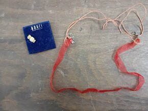 Retro i súčasná bižutéria, korále, retiazky, prívesky - 18