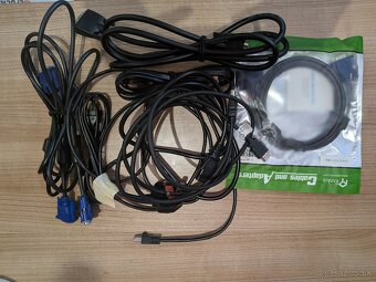 Kompletná herná zostava – PC + 3 monitory + príslušenstvo - 18