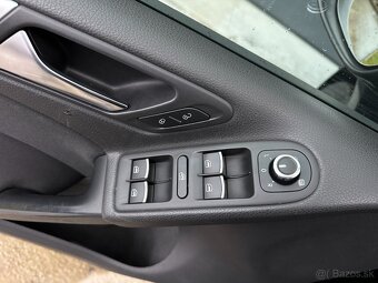 Volkswagen Golf 1.4TSI Highline - 18