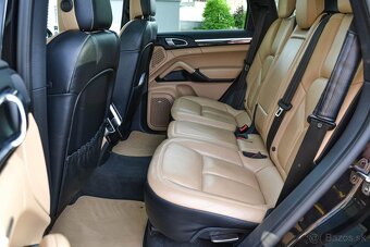 Porsche Cayenne Diesel Platinum Edition II FL - 18