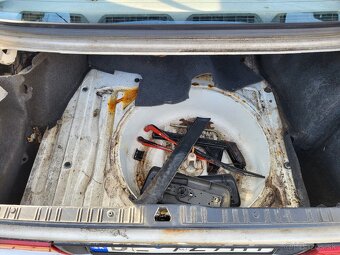 Bmw e30 320i rok 1985 - 18