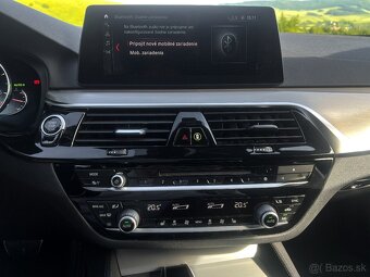 BMW Rad 5 Touring 520d A/T, HUD, 360 kamera, Nebúrané - 18