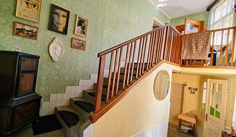 Uhorské: Dom s Príbehom, Charizmou a krásnym Pozemkom - 18