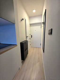 NA PREDAJ PEKNÝ 1 - IZBOVÝ BYT NA ULICI KRIVÁ, KOŠICE - JUH - 18