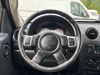 Jeep Cherokee KJ 2.8 CRD Dovoz IT Top stav bez hrdze - 18