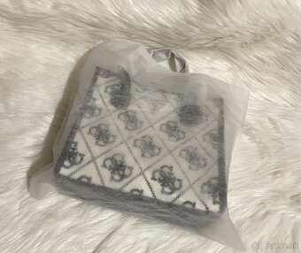 Guess Silvana kabelka - 18