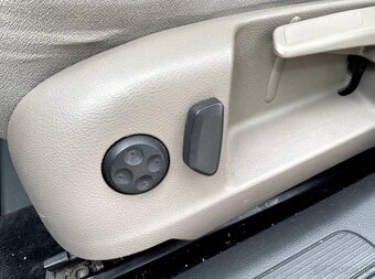 Volkswagen Passat B6 2.0 TDI - 18