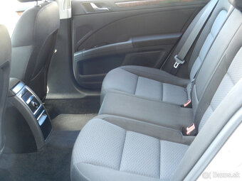 Škoda Superb Combi 2.0 TDI CR 170k Elegance DSG - 18