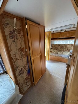 OBYTNY PRIVES KARAVAN KNAUS - 18