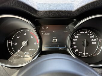 Alfa Romeo Stelvio 2.2 jtd 210 koni Q4 - 18
