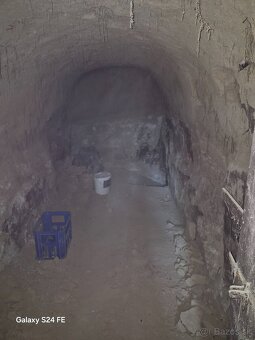 Chatka neďaleko Hrona v krásnej prírode - 18