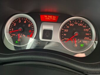 RENAULT CLIO GRANDTOUR 1.2 16V - 18