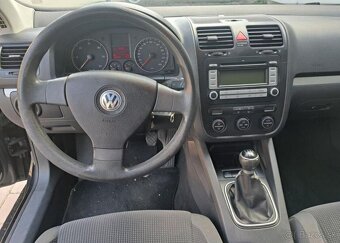 Volkswagen Golf 1,9 TDI Comfortline Variant nafta manuál - 18