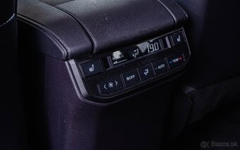 Toyota Highlander Executive 2.5 4x4 7miest DPH - 18
