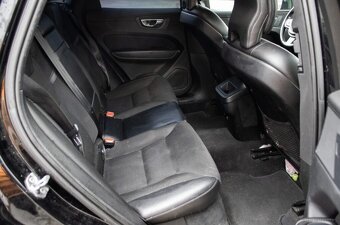 Volvo XC60 D4 Momentum, 140kW (2019) - 18