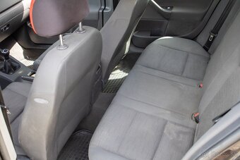 Volkswagen GOLF 1,9 TDI 77kw MT5 Trendline - 18