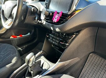 Peugeot 2008 1.2 PureTech Style - 18