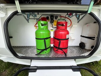 Karavan Fendt - 2023 / V záruke / 1700kg - 18