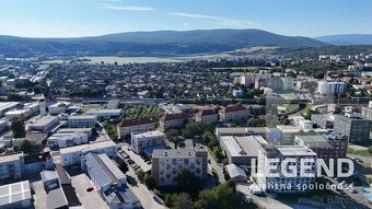 Garsónka Nové Mesto nad Váhom, ul. Piešťanská, balkón, zaria - 18