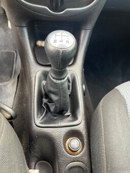 Peugeot 206 SW 1,4i  55 kW - 18