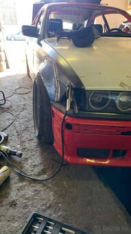 Bmw e36 328i coupe - 18
