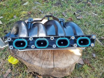 Čierny Golf 4 1.8 92kw benzín - 18