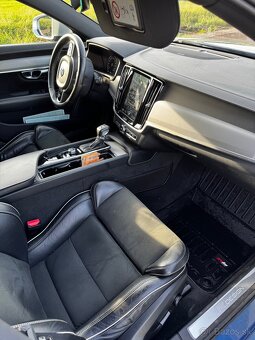 Volvo v 90 - 18