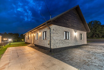 NA PREDAJ  5 IZBOVÝ RODINNÝ DOM VO VYSOKOM ŠTANDARDE - 18