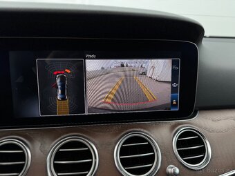 Mercedes Benz E350d 4Matic - 18