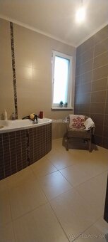 Na predaj moderný rodinný dom v tichej časti Beladíc – Pustý - 18