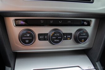 Volkswagen Passat Variant 1.6TDI DSG - 18