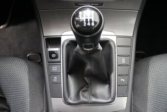 Volkswagen Passat 2.0 TDI Comfortline - 18