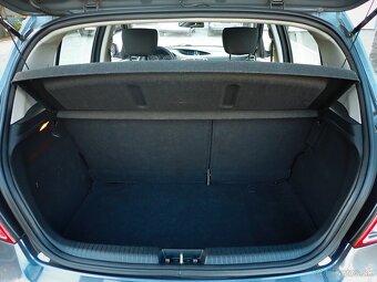 HYUNDAi i20 1.2 16V  BENZIN- 4 valec -12/2013 - KLIMA, STK - 18