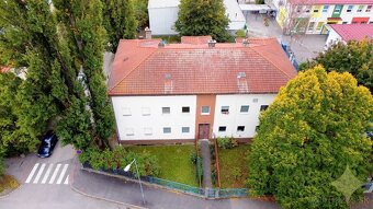 Na predaj 2-izbový byt so samostatným dvorom. - 18