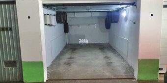 Západ -Terasa - ul. Idánska, 18 m². GARÁŽ.Elektronická brána - 18
