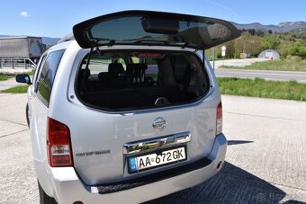 Nissan Pathfinder 2.5 dCi terénne - 18