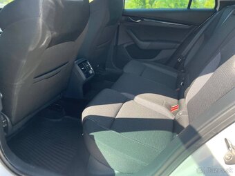 Škoda Octavia Combi 2.0 TDI SCR Ambition - 18