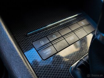 Škoda Octavia III RS 2.0TDI DSG F1 Panorama - 18