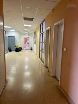 PRENÁJOM: KANCELÁRIE - DUNAJSKÁ STREDA - BUDOVA DUNA PALÁC - 18